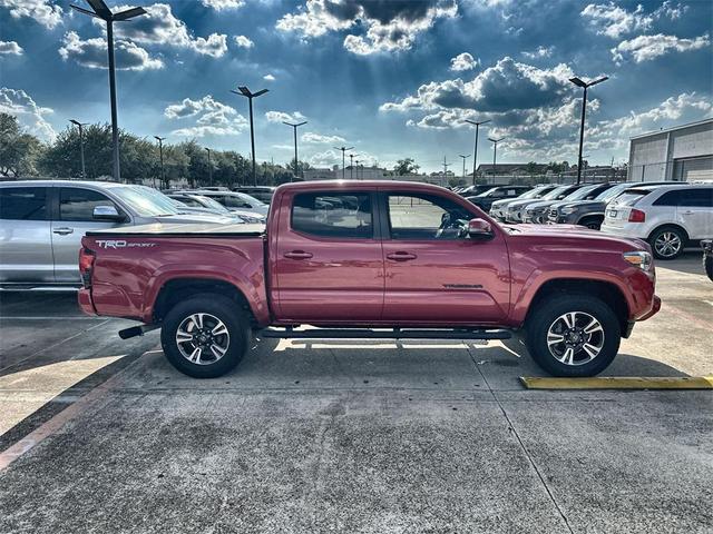 Photo of 2018 Barcelona Red Metallic Toyota Tacoma