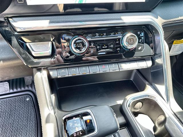Photo of 2025 Onyx Black GMC Sierra 1500