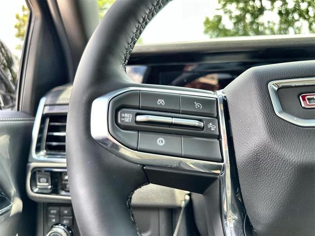 Photo of 2025 Onyx Black GMC Yukon