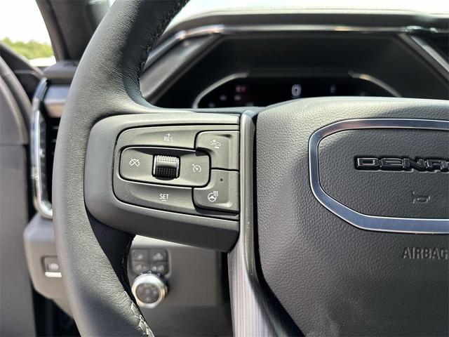 Photo of 2025 Onyx Black GMC Sierra 2500
