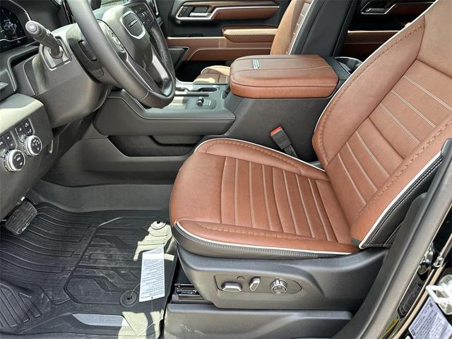Photo of 2025 Onyx Black GMC Sierra 2500