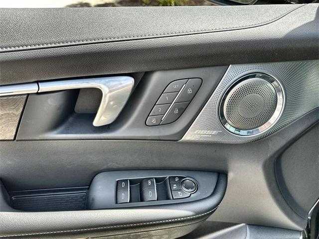Photo of 2025 Ebony Twilight Metallic Buick Enclave
