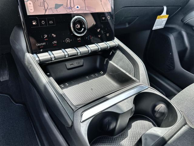 Photo of 2026 Summit White GMC Terrain