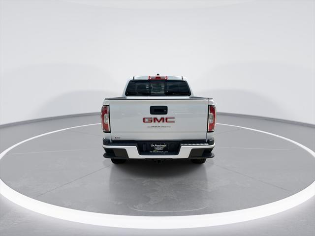 Photo of 2022 Summit White GMC Canyon