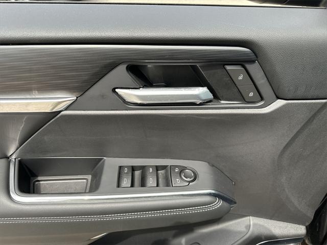 Photo of 2025 Ebony Twilight Metallic GMC Acadia