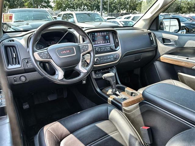Photo of 2018 Summit White GMC Canyon
