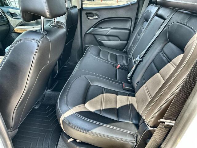 Photo of 2018 Summit White GMC Canyon