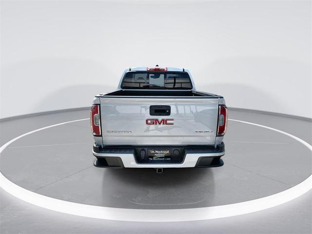 Photo of 2018 Summit White GMC Canyon