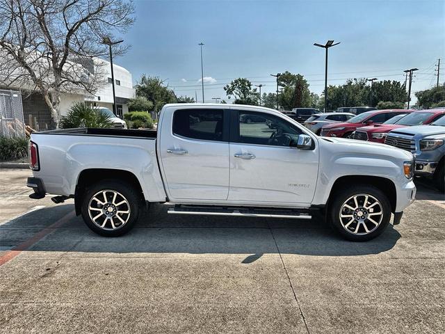 Photo of 2018 Summit White GMC Canyon