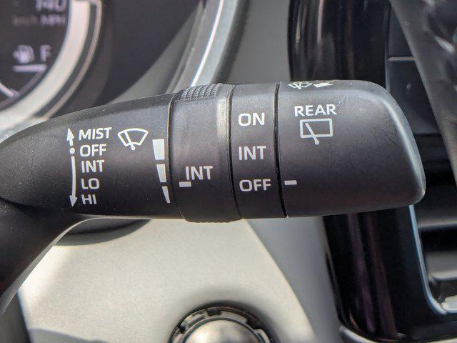 Photo of 2022 Wind Chill Pearl Toyota Highlander