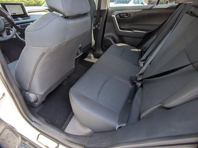 Photo of 2025 Ice Cap Toyota RAV4