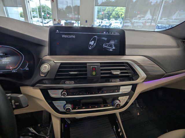 Photo of 2021 Black Sapphire Metallic BMW X3