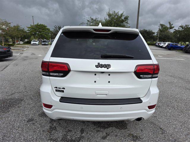 Photo of 2019 Bright White Clearcoat Jeep Grand Cherokee