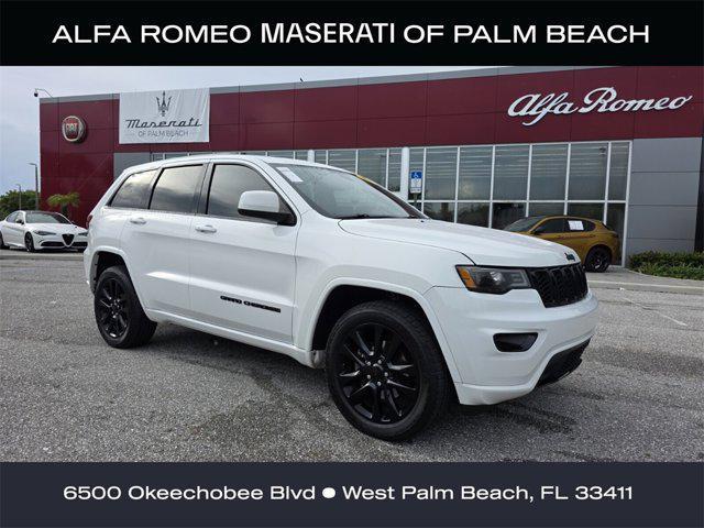 Photo of 2019 Bright White Clearcoat Jeep Grand Cherokee