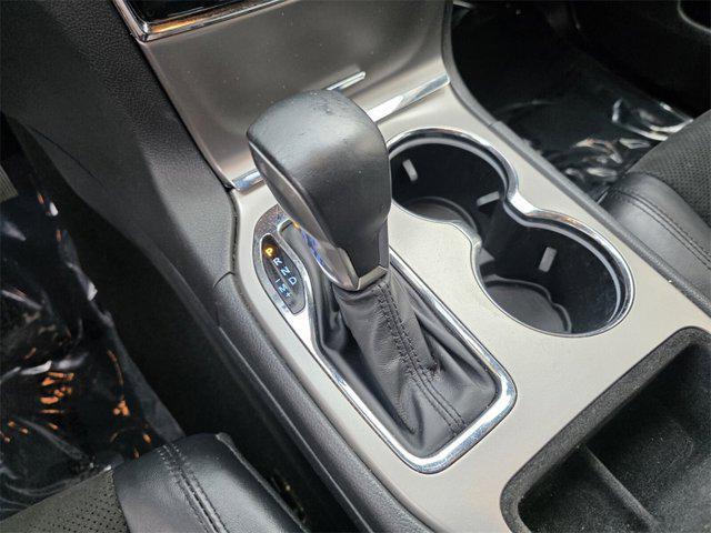 Photo of 2019 Bright White Clearcoat Jeep Grand Cherokee