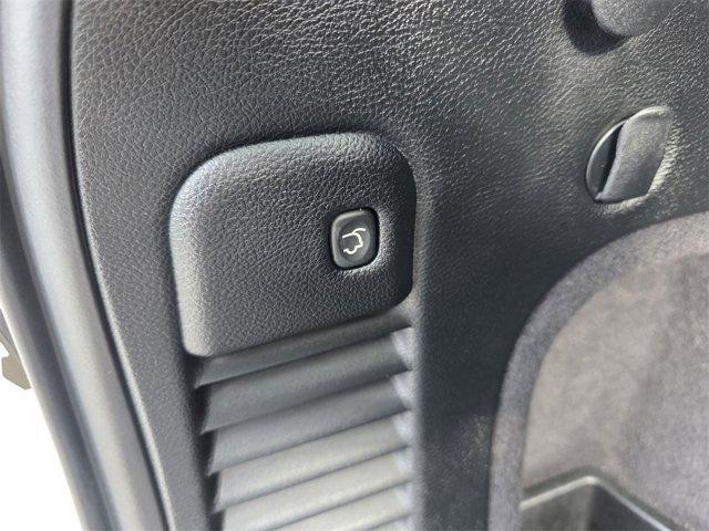 Photo of 2019 Bright White Clearcoat Jeep Grand Cherokee