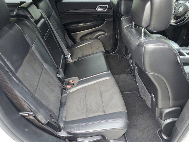 Photo of 2019 Bright White Clearcoat Jeep Grand Cherokee