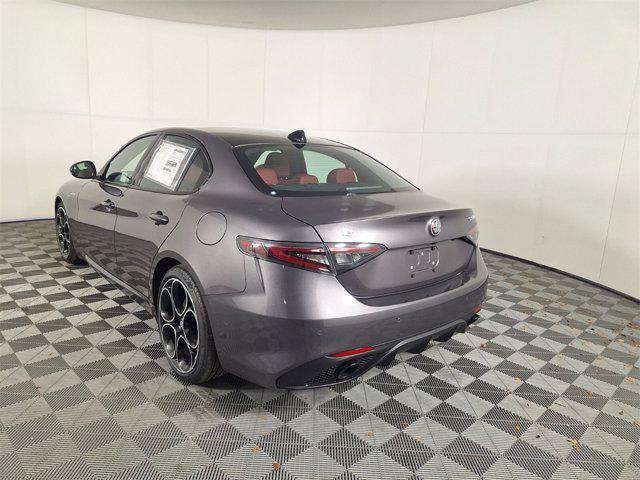 Photo of 2025 Vesuvio Gray Metallic Alfa Romeo Giulia