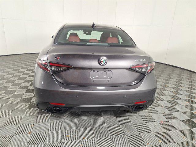 Photo of 2025 Vesuvio Gray Metallic Alfa Romeo Giulia