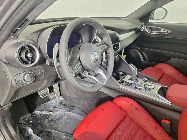 Photo of 2025 Vesuvio Gray Metallic Alfa Romeo Giulia
