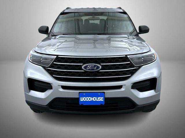 Photo of 2022 Iconic Silver Metallic Ford Explorer