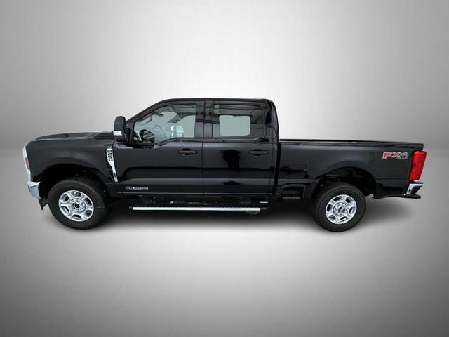 Photo of 2025 Agate Black Metallic Ford F-250
