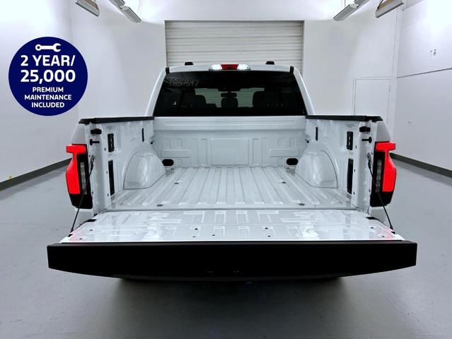 Photo of 2025 Oxford White Ford F-150 Lightning