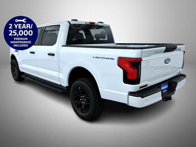 Photo of 2025 Oxford White Ford F-150 Lightning