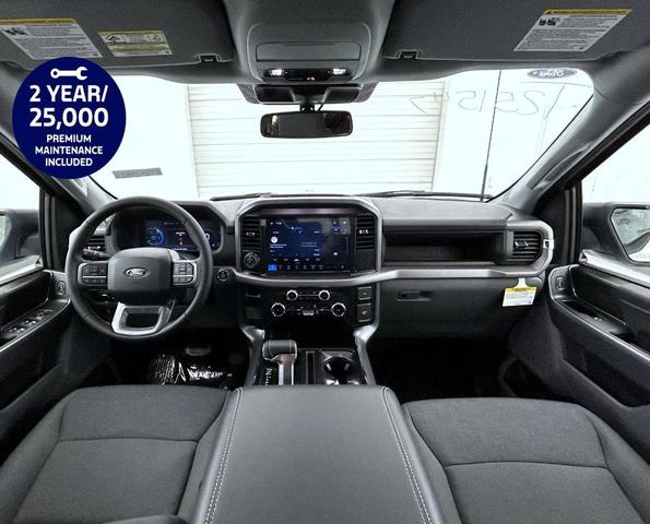Photo of 2025 Oxford White Ford F-150 Lightning