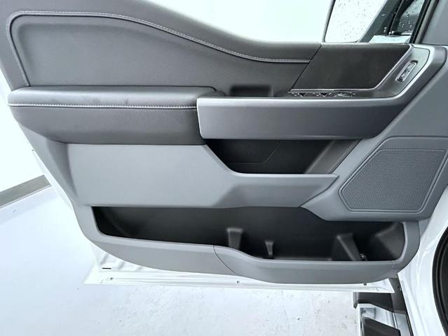 Photo of 2025 Oxford White Ford F-150