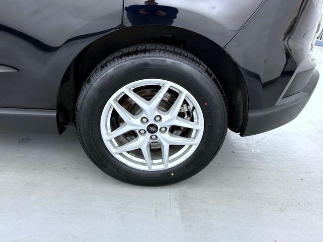 Photo of 2024 Black Metallic Ford Edge