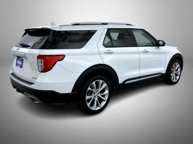 Photo of 2021 Star White Ford Explorer