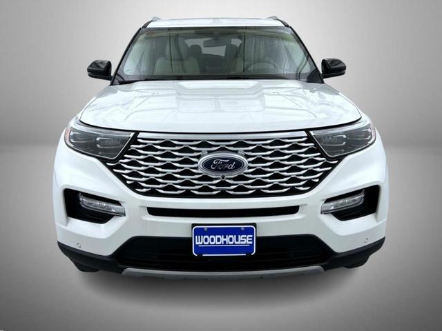 Photo of 2021 Star White Ford Explorer