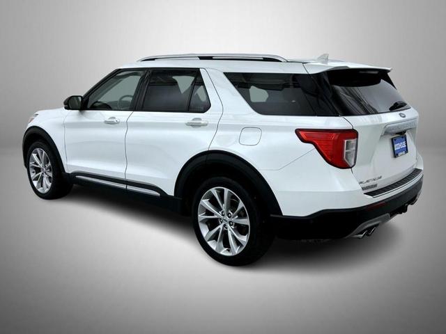 Photo of 2021 Star White Ford Explorer