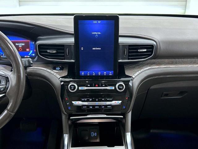 Photo of 2021 Star White Ford Explorer