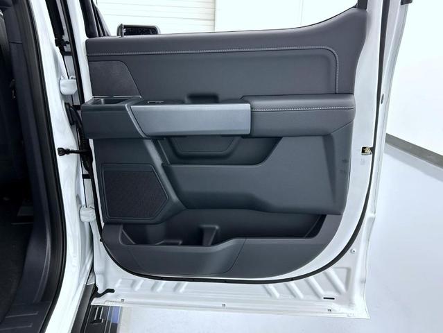 Photo of 2025 Oxford White Ford F-150