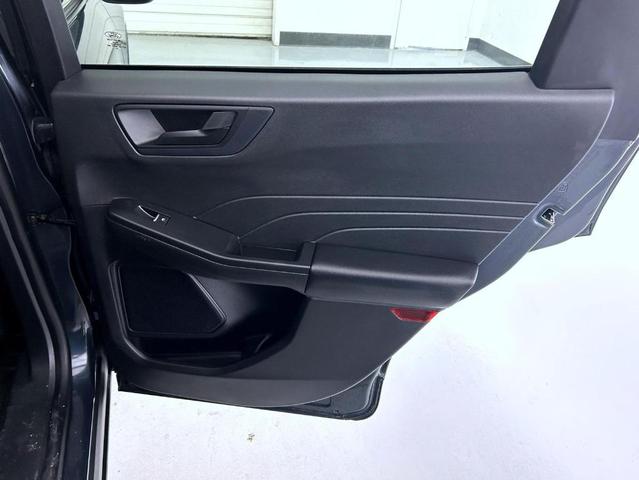 Photo of 2022 Stone Blue Metallic Ford Escape
