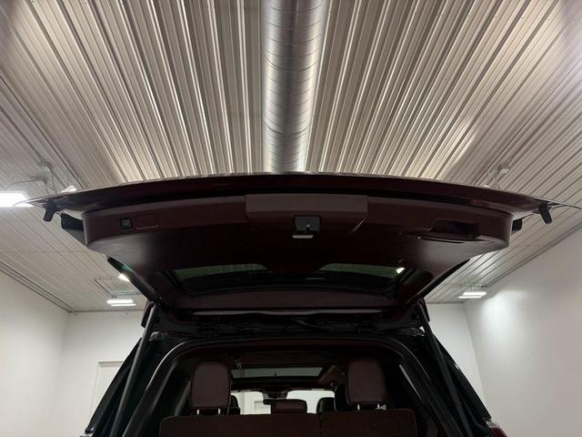 Photo of 2021 Burgundy Velvet Lincoln Navigator