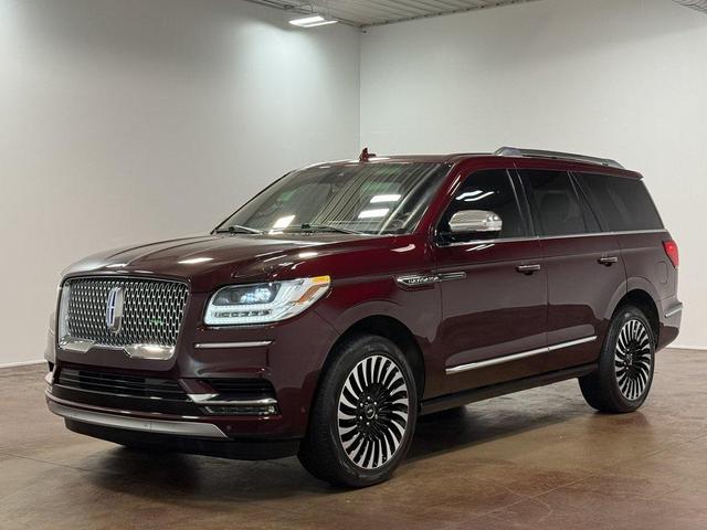 Photo of 2021 Burgundy Velvet Lincoln Navigator