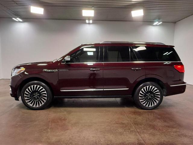 Photo of 2021 Burgundy Velvet Lincoln Navigator