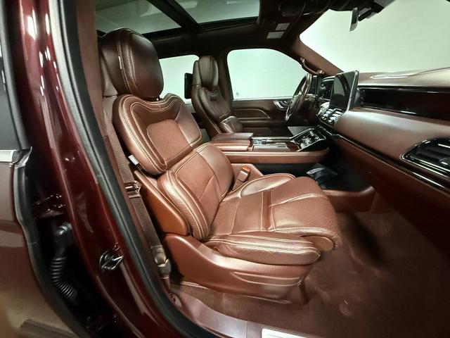 Photo of 2021 Burgundy Velvet Lincoln Navigator