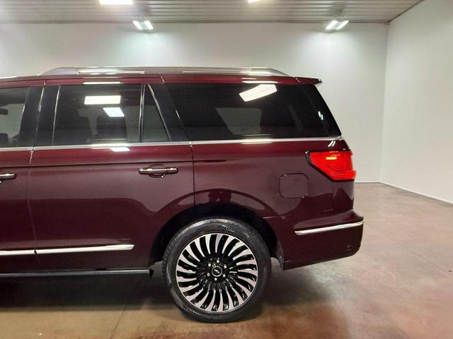 Photo of 2021 Burgundy Velvet Lincoln Navigator