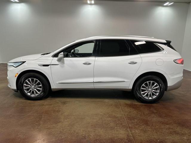 Photo of 2024 Summit White Buick Enclave