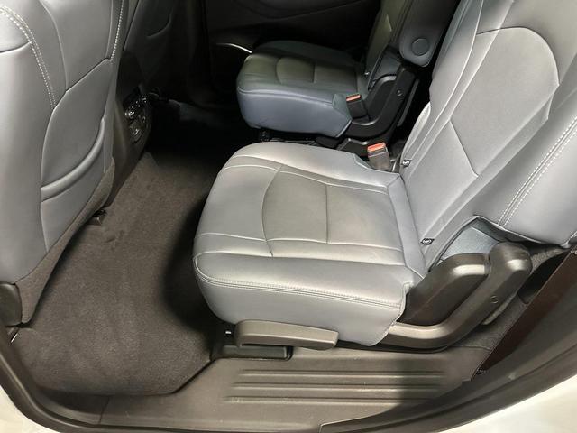 Photo of 2024 Summit White Buick Enclave