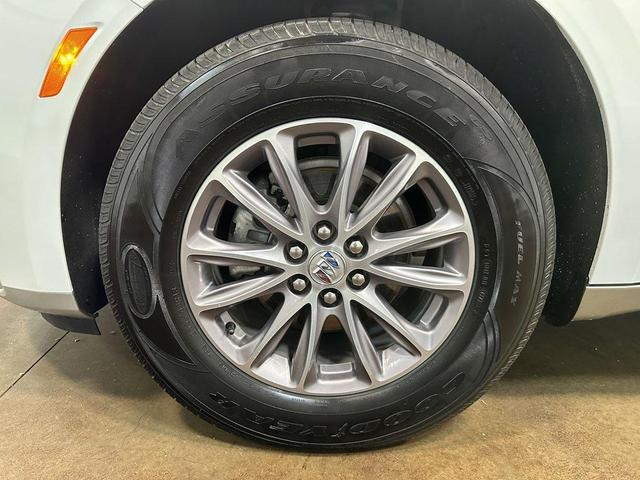 Photo of 2024 Summit White Buick Enclave