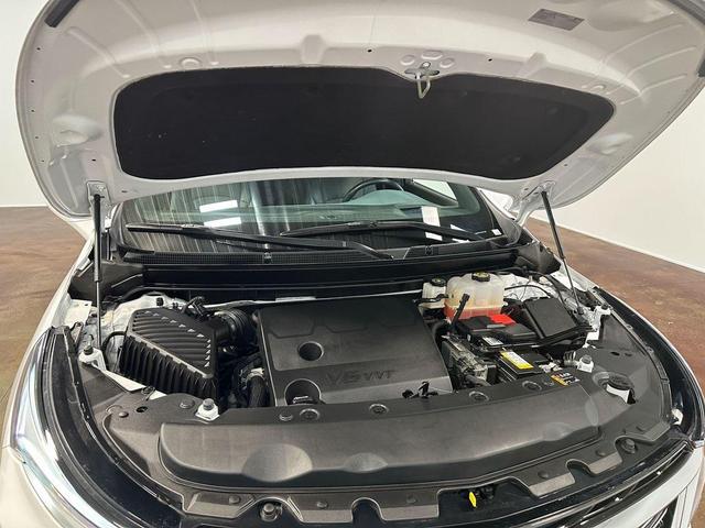 Photo of 2024 Summit White Buick Enclave