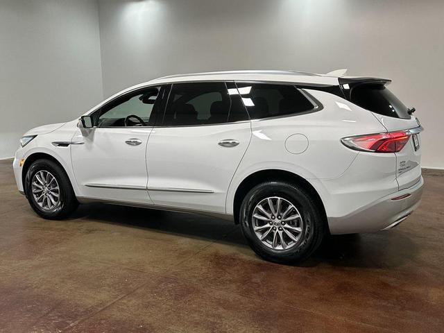 Photo of 2024 Summit White Buick Enclave