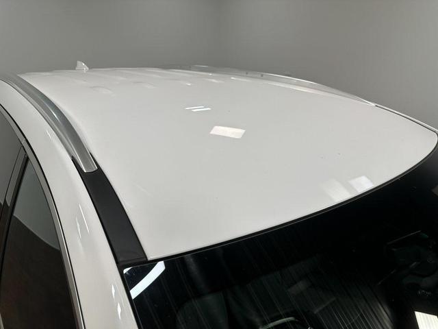 Photo of 2024 Summit White Buick Enclave