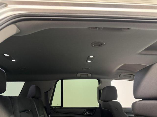 Photo of 2015 Quicksilver Metallic GMC Yukon