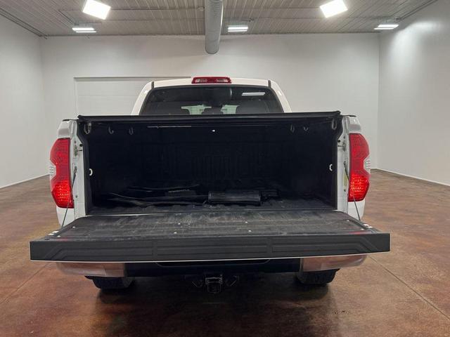 Photo of 2019 Super White Toyota Tundra